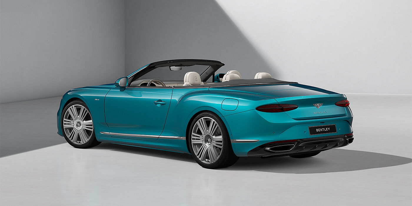 Thomas Exclusive Cars GmbH Bentley Continental GTC Azure convertible steering wheel in Linen and Gravity Grey hides