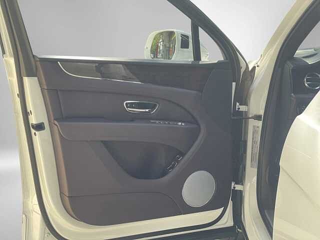 8:Bentley Bentayga V8, SUV, Glacier White, Thomas Exclusive Cars GmbH