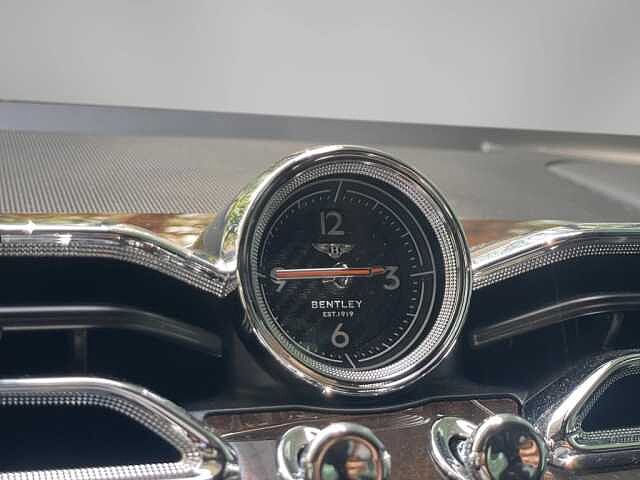 14:Bentley Bentayga V8, SUV, Glacier White, Thomas Exclusive Cars GmbH