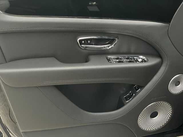 7:Bentley Bentayga V8, SUV, Onyx, Thomas Exclusive Cars GmbH