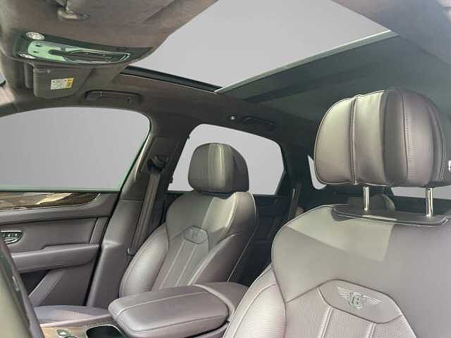 12:Bentley Bentayga V8, SUV, Glacier White, Thomas Exclusive Cars GmbH